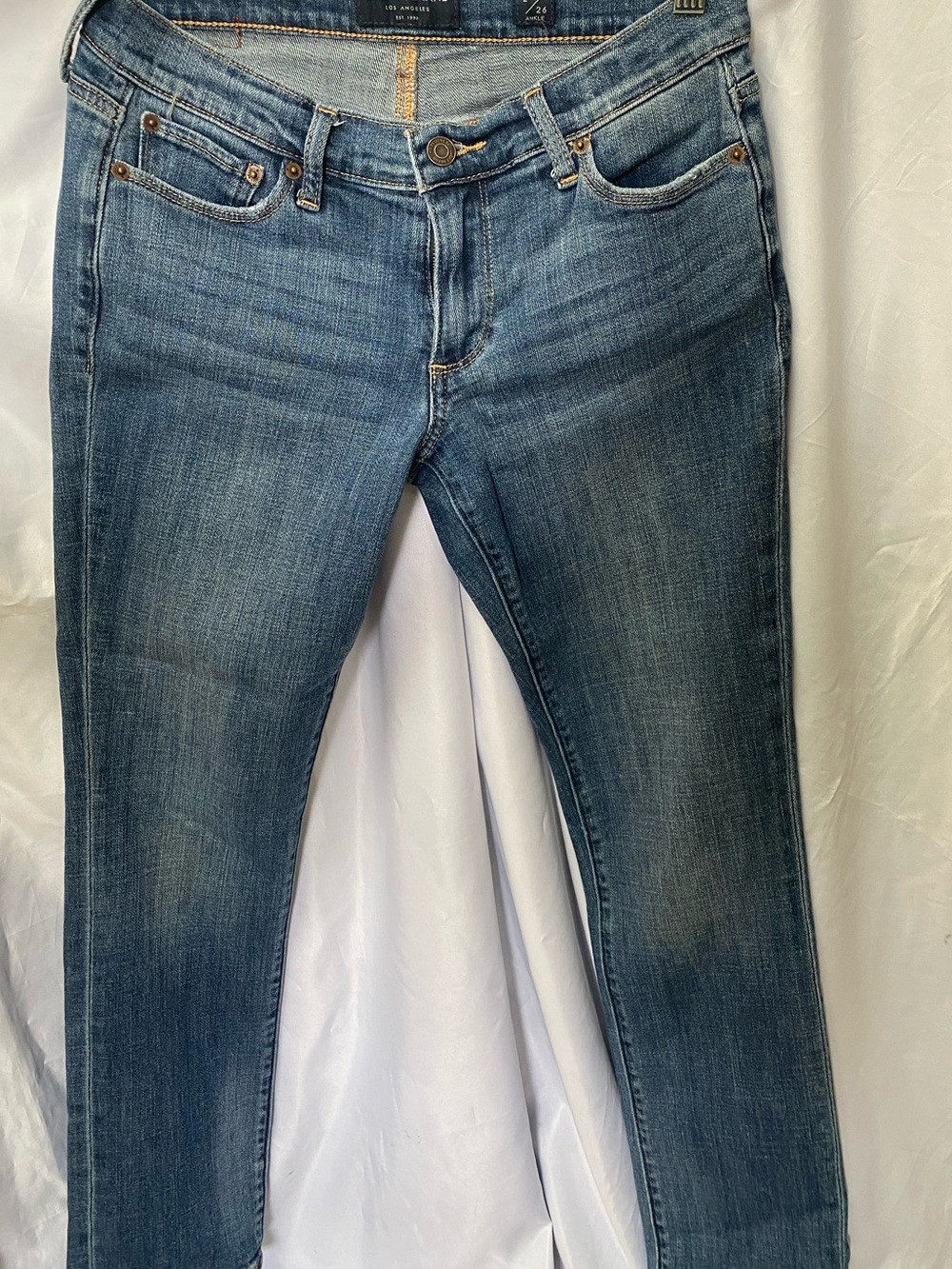 Lucky Brand Women’s Mid Rise Straight Sweet
2/26